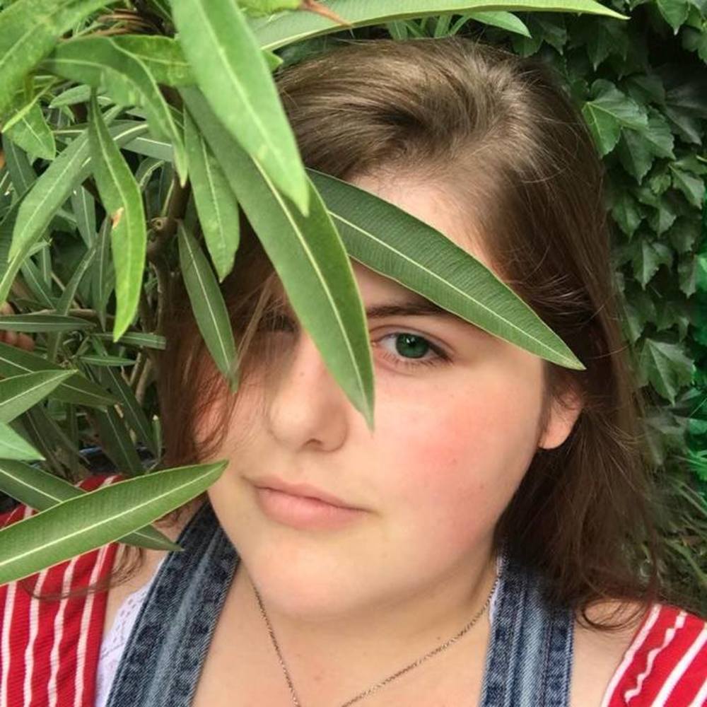 Meet your Posher, Olivia